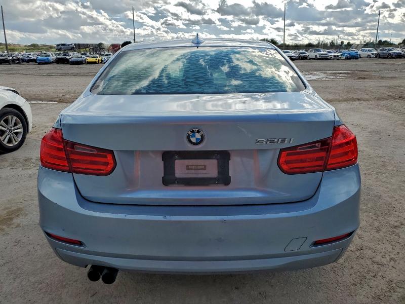 Photo 6 from auction – 2013 BMW 328 I with VIN WBA3A5C57DF359747