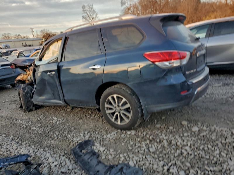 Photo 2 from auction – 2015 NISSAN PATHFINDER with VIN 5N1AR2MN6FC645153