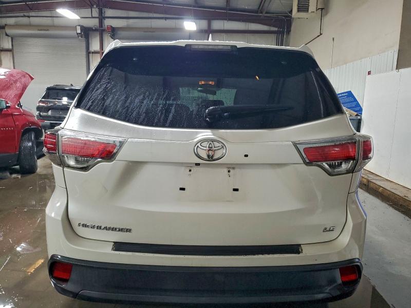 Photo 6 from auction – 2014 TOYOTA HIGHLANDER with VIN 5TDZKRFH0ES006792