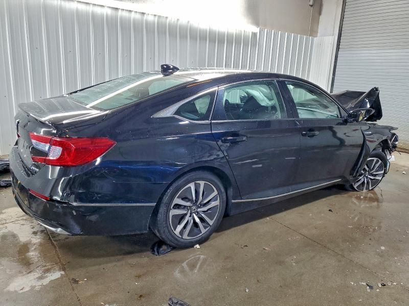 Photo 3 from auction – 2018 HONDA ACCORD with VIN 1HGCV3F52JA016328