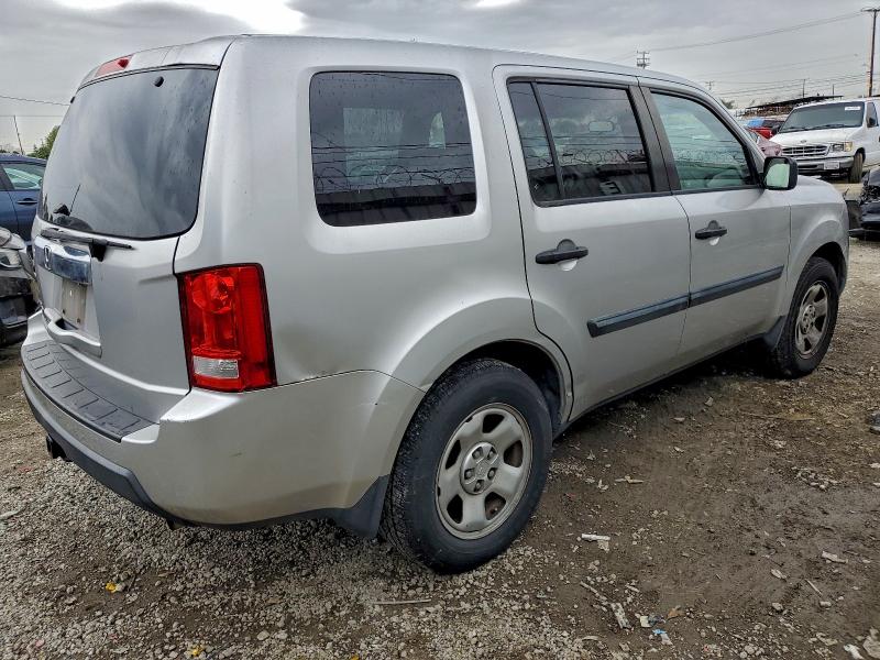 Photo 3 from auction – 2011 HONDA PILOT LX with VIN 5FNYF3H2XBB053852