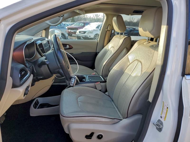 Photo 7 from auction – 2018 CHRYSLER PACIFICA L with VIN 2C4RC1GG5JR150040