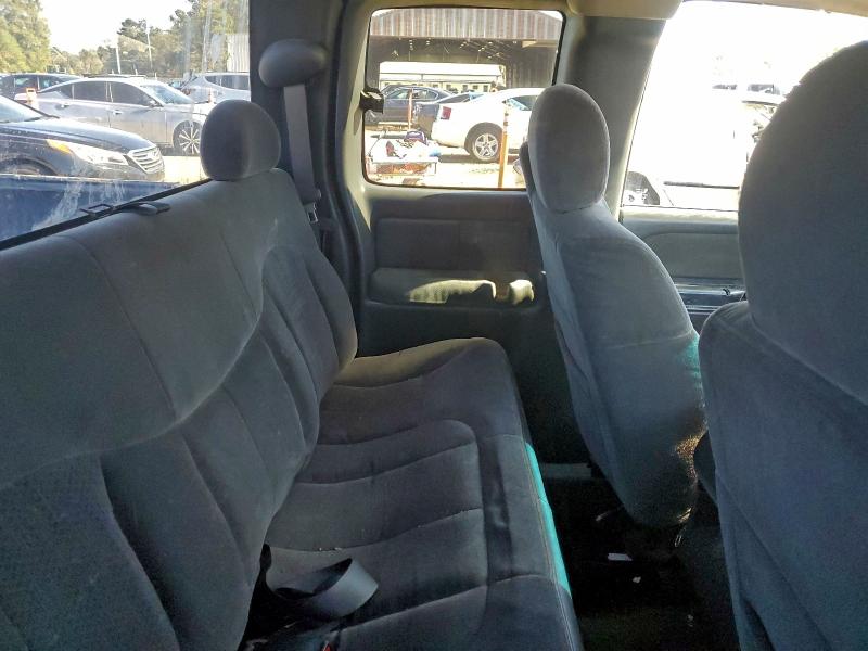 Photo 10 from auction – 2002 CHEVROLET SILVERADO with VIN 1GCEC19V32Z304908