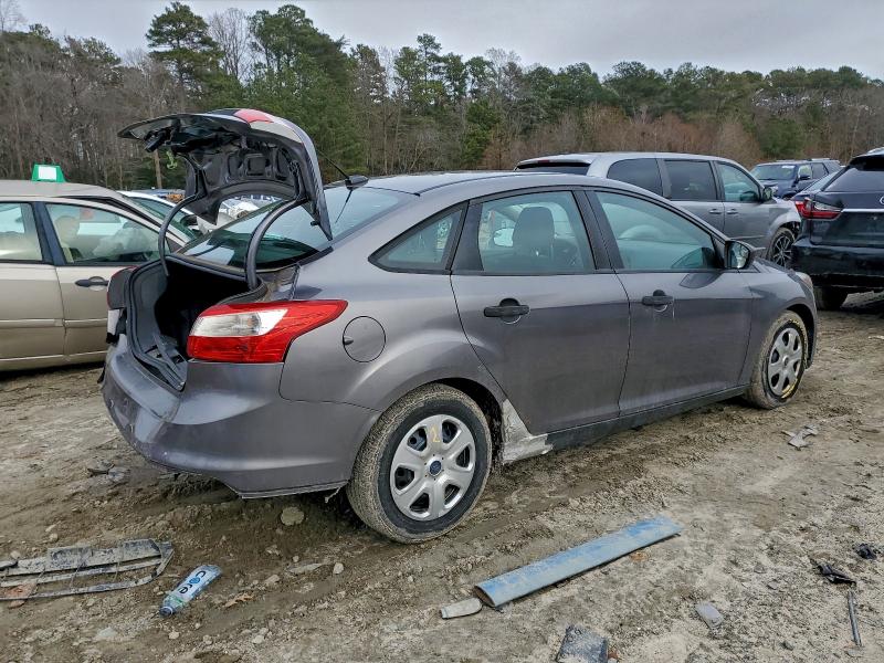 Photo 3 from auction – 2013 FORD FOCUS S with VIN 1FADP3E20DL370979