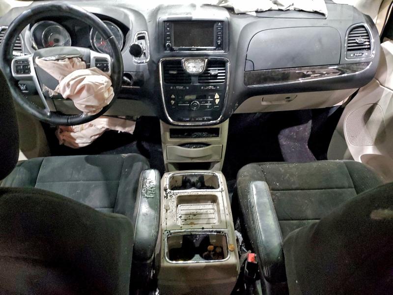Photo 8 from auction – 2012 CHRYSLER TOWN & COU with VIN 2C4RC1BG1CR106613