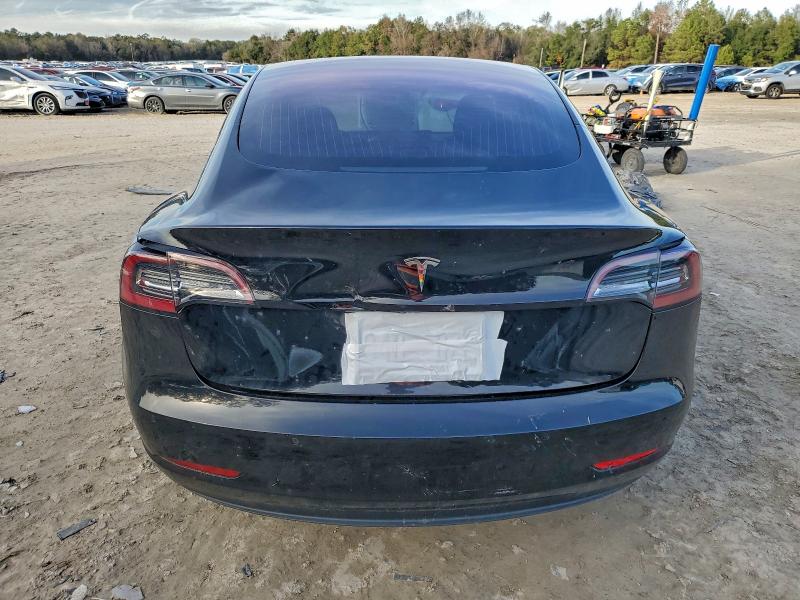 Photo 6 from auction – 2019 TESLA MODEL 3 with VIN 5YJ3E1EA0KF305380