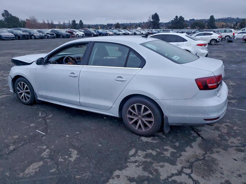 Photo 2 from auction – 2017 VOLKSWAGEN JETTA SE with VIN 3VWDB7AJ8HM363387