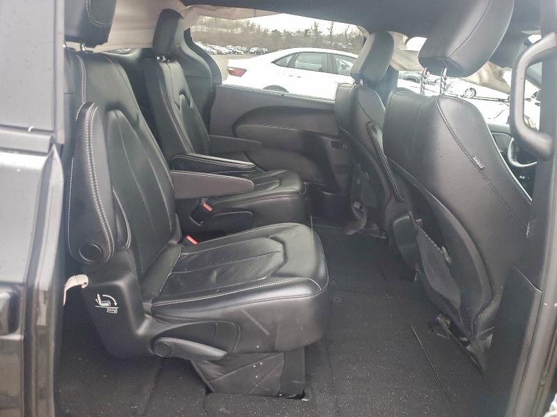 Photo 10 from auction – 2019 CHRYSLER PACIFICA T with VIN 2C4RC1BG9KR532192