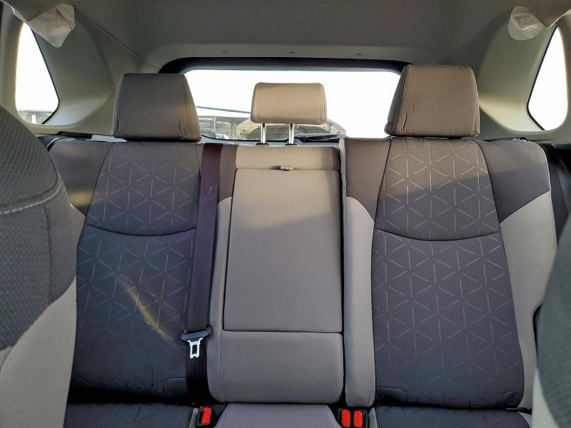 Photo 10 from auction – 2019 TOYOTA RAV4 XLE with VIN JTMP1RFV8KD036971