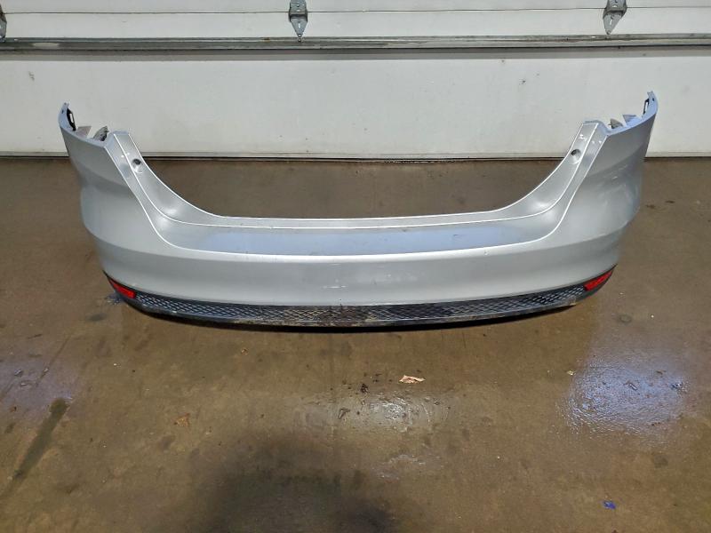 Photo 12 from auction – 2015 FORD FOCUS S with VIN 1FADP3E24FL308357