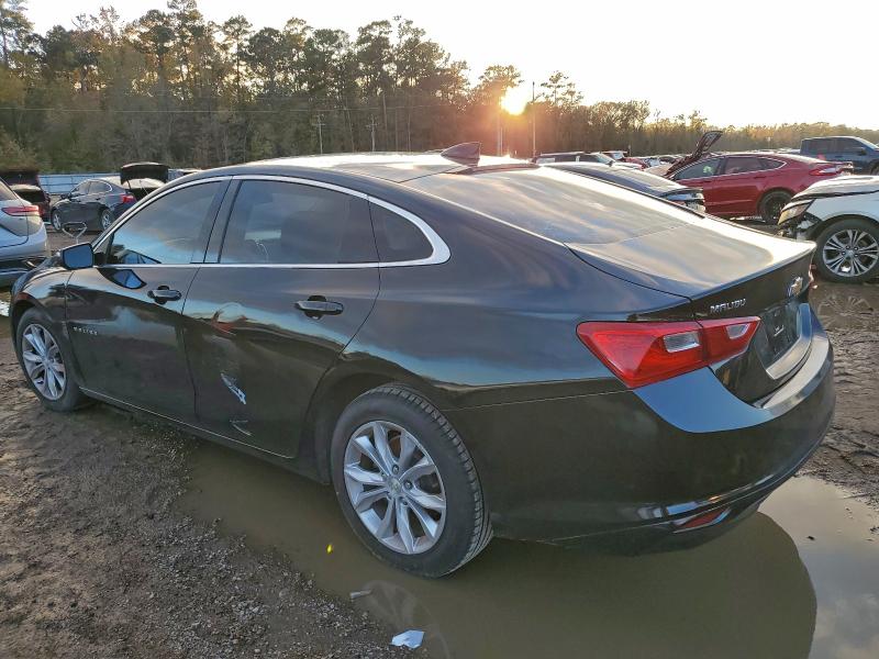 Photo 2 from auction – 2018 CHEVROLET MALIBU LT with VIN 1G1ZD5ST4JF124036