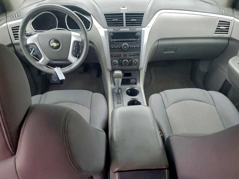 Photo 8 from auction – 2010 CHEVROLET TRAVERSE L with VIN 1GNLRFED1AJ244146