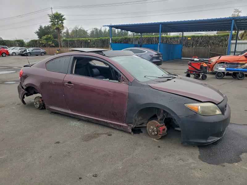Photo 4 from auction – 2005 TOYOTA SCION TC with VIN JTKDE167950016663