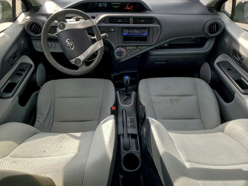 Photo 8 from auction – 2014 TOYOTA PRIUS C with VIN JTDKDTB37E1060042