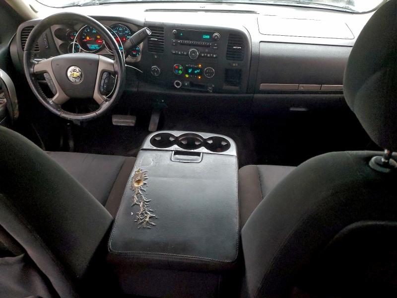 Photo 8 from auction – 2011 CHEVROLET SILVERADO with VIN 1GCRKSE38BZ128162