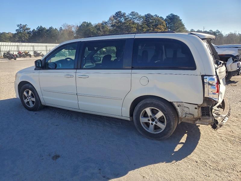 Photo 2 from auction – 2012 DODGE GRAND CARA with VIN 2C4RDGCG1CR334318