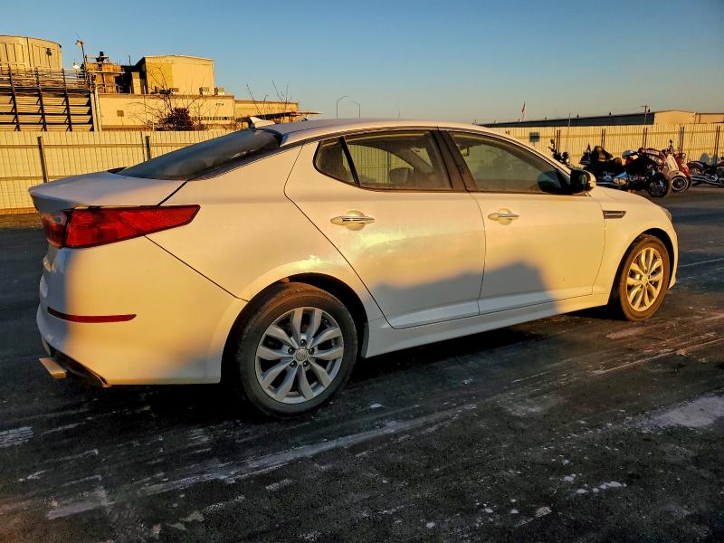 Photo 3 from auction – 2015 KIA OPTIMA LX with VIN 5XXGM4A72FG508306