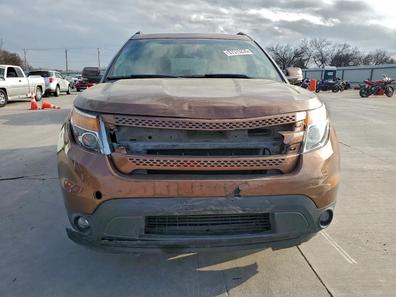 Фото 5 с аукциона – 2011 FORD EXPLORER L с VIN 1FMHK7F87BGA76467