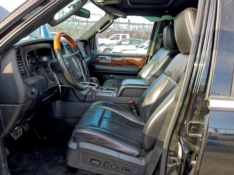 Photo 7 from auction – 2016 LINCOLN NAVIGATOR with VIN 5LMJJ3HT1GEL08592