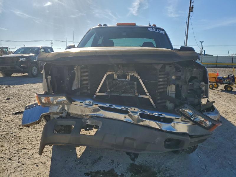 Photo 5 from auction – 2005 CHEVROLET SILVERADO with VIN 1GCHK33285F871020