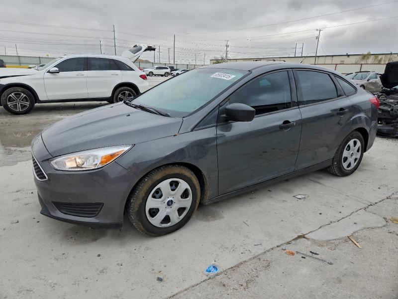 FORD FOCUS S 2018 with VIN 1FADP3E21JL286875 - Photo from auction