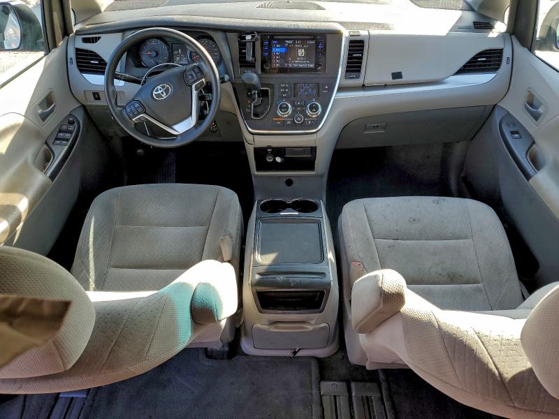 Photo 8 from auction – 2016 TOYOTA SIENNA LE with VIN 5TDKK3DC4GS700183
