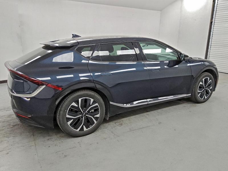 Photo 3 from auction – 2023 KIA EV6 LIGHT with VIN KNDC34LA4P5612120