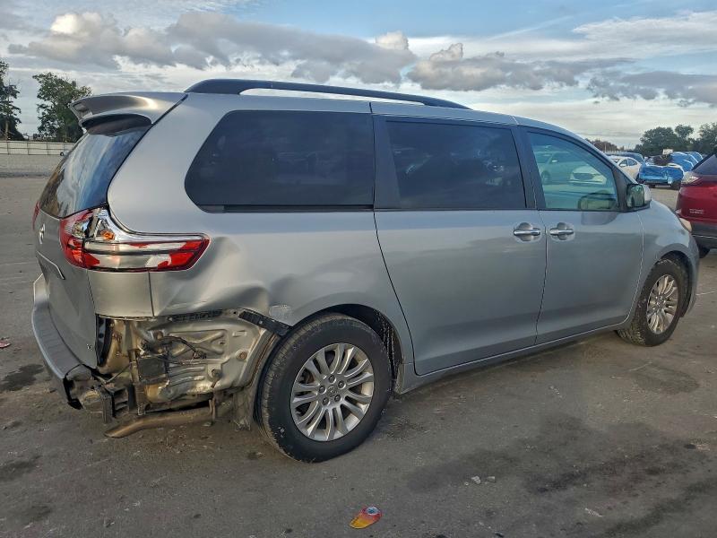Photo 3 from auction – 2015 TOYOTA SIENNA with VIN 5TDYK3DC0FS620145