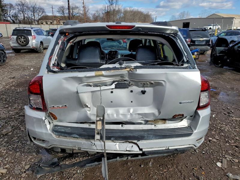 Photo 6 from auction – 2014 JEEP COMPASS with VIN 1C4NJDEBXED626093