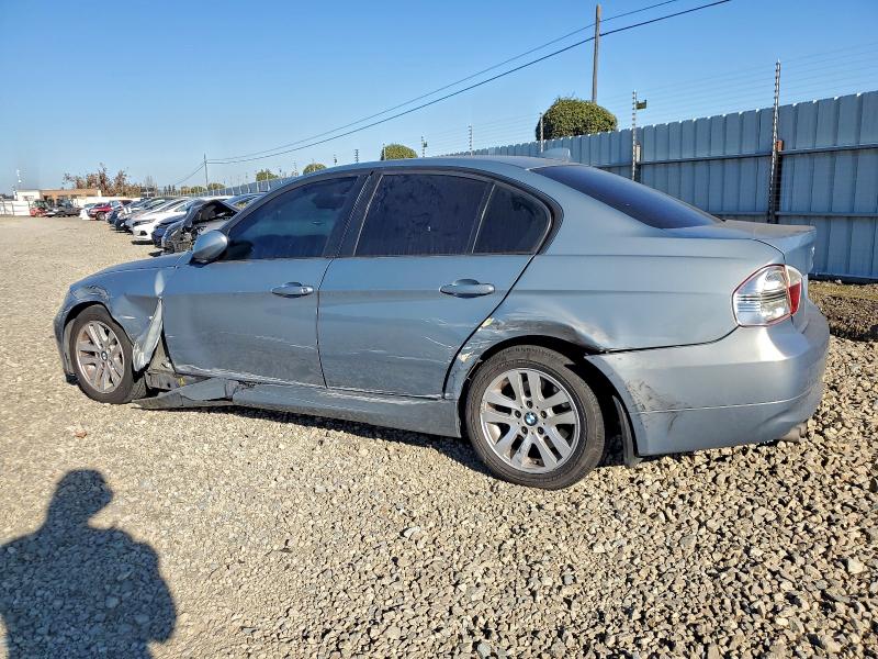 Photo 2 from auction – 2006 BMW 325 I with VIN WBAVB13596KX51833