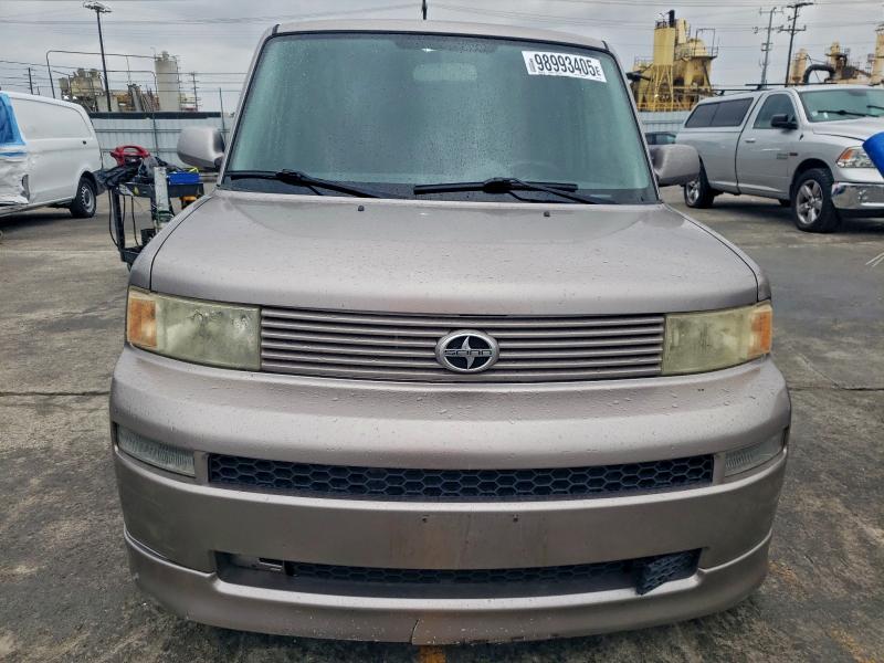 Photo 5 from auction – 2004 TOYOTA SCION XB with VIN JTLKT334440137405