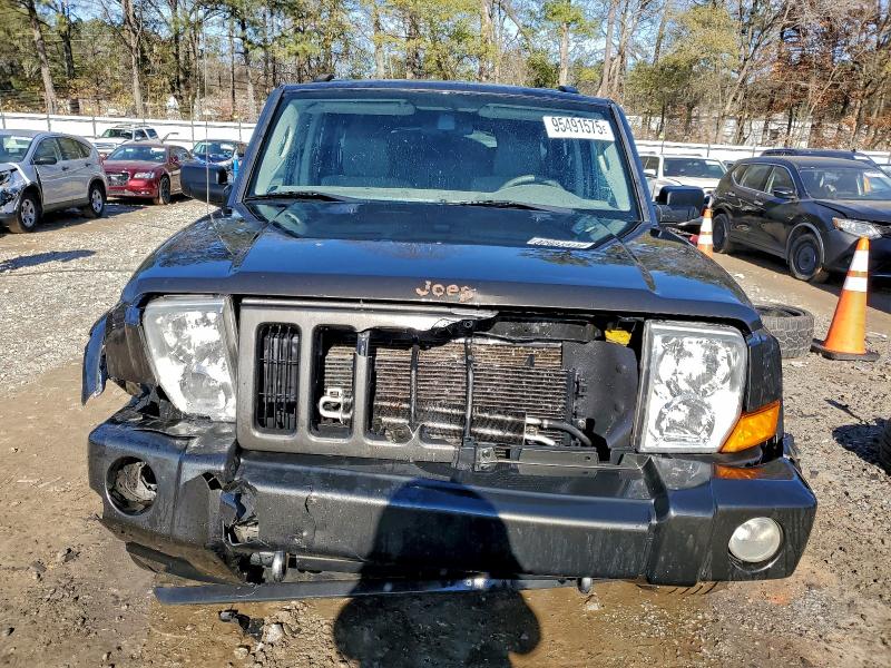 Photo 5 from auction – 2006 JEEP COMMANDER with VIN 1J8HH48K96C269106