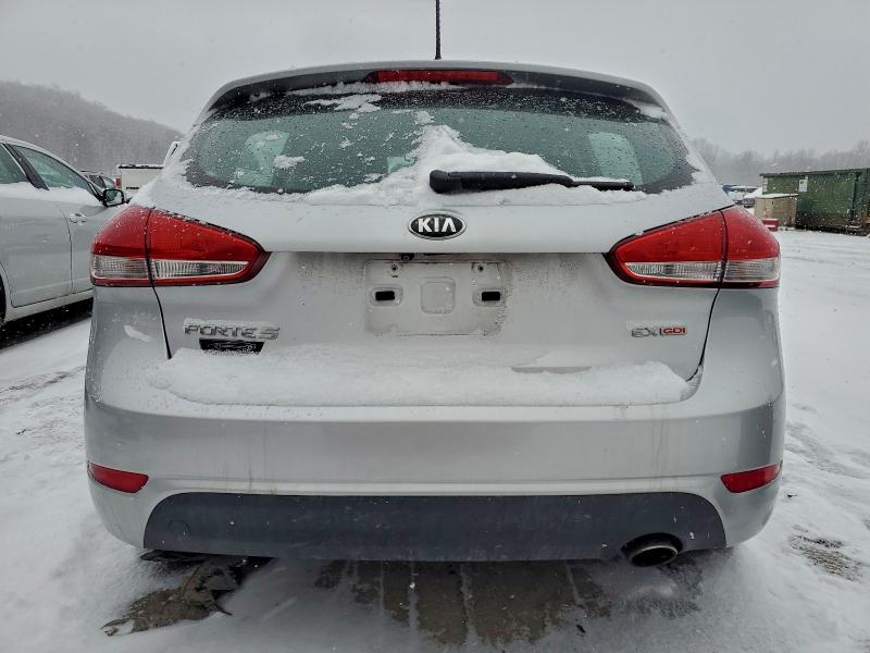 Zdjęcie 6 z aukcji – 2016 KIA FORTE EX z VIN KNAFX5A89G5626406
