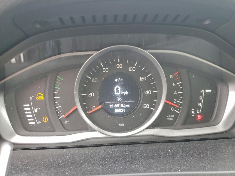 Photo 9 from auction – 2017 VOLVO S60 with VIN YV126MFL8H2420664