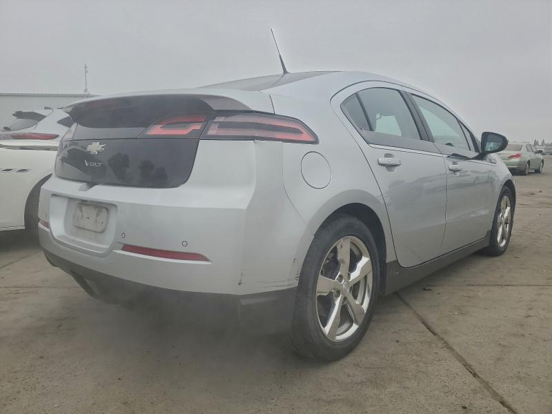 Photo 3 from auction – 2012 CHEVROLET VOLT with VIN 1G1RD6E49CU113168