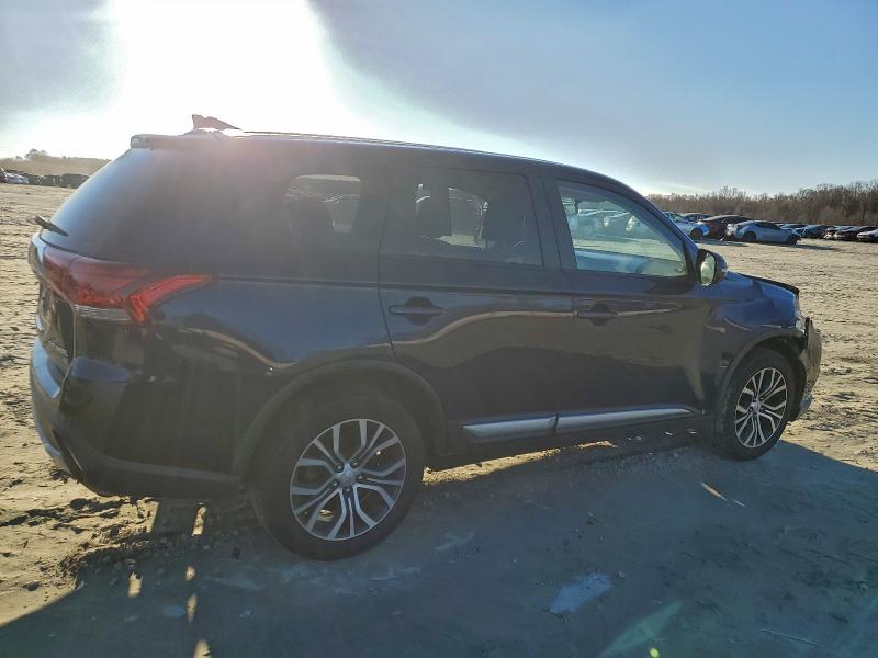 Photo 3 from auction – 2017 MITSUBISHI OUTLANDER with VIN JA4AZ3A30HZ031447