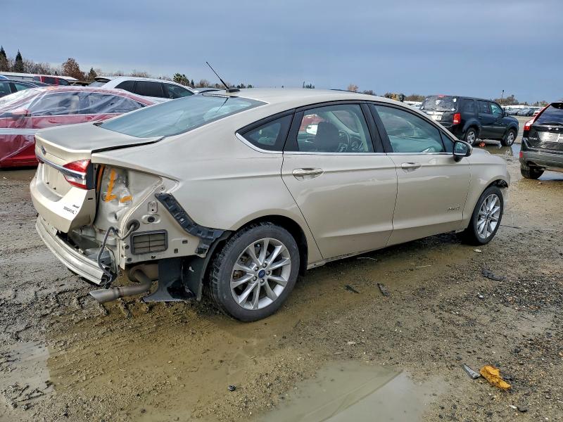 Photo 3 from auction – 2017 FORD FUSION SE with VIN 3FA6P0LU1HR385722