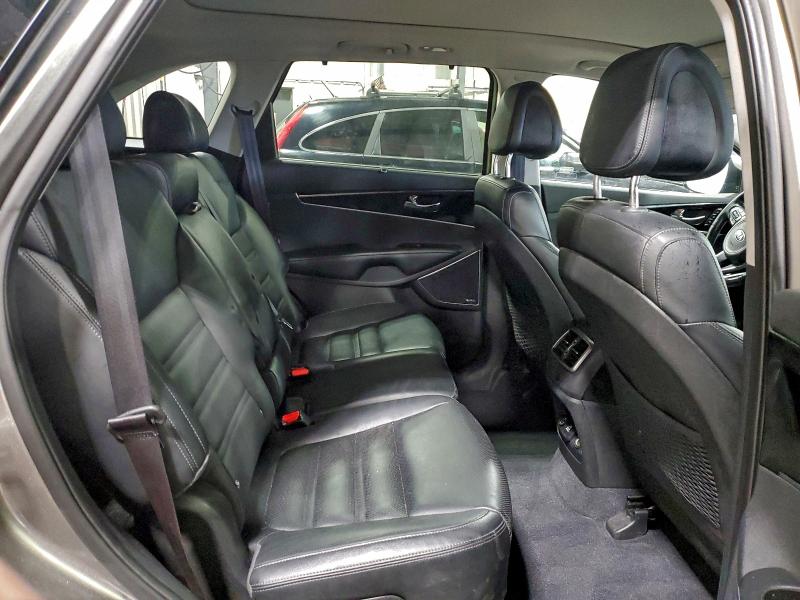 Photo 11 from auction – 2016 KIA SORENTO SX with VIN 5XYPKDA51GG009207
