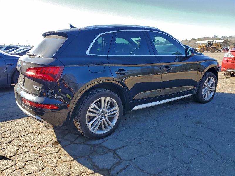 Photo 3 from auction – 2018 AUDI Q5 PREMIUM with VIN WA1BNAFY9J2021832