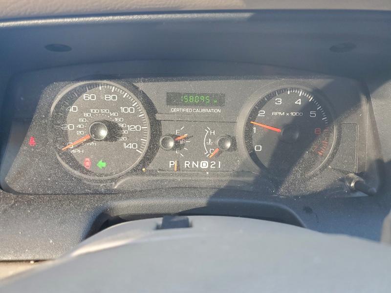 Photo 9 from auction – 2006 FORD CROWN VICT with VIN 2FAFP71W76X125319