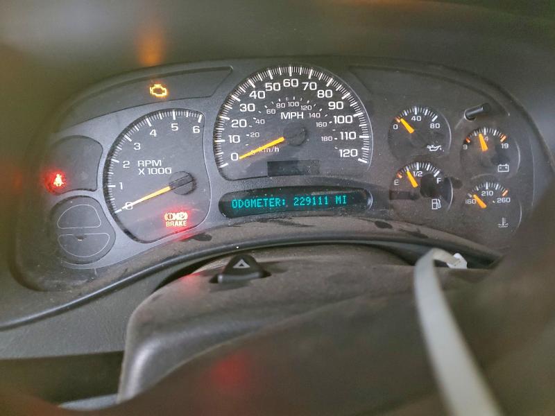 Photo 9 from auction – 2005 CHEVROLET SILVERADO with VIN 2GCEC13TX51273760