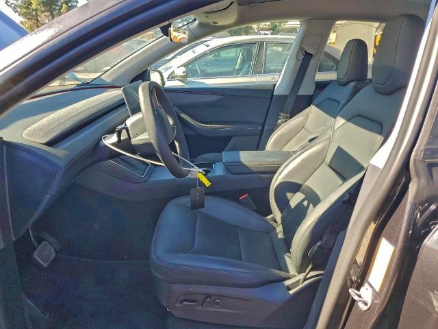 Photo 7 from auction – 2026 TESLA MODEL Y with VIN 7SAYGDED4TF404428