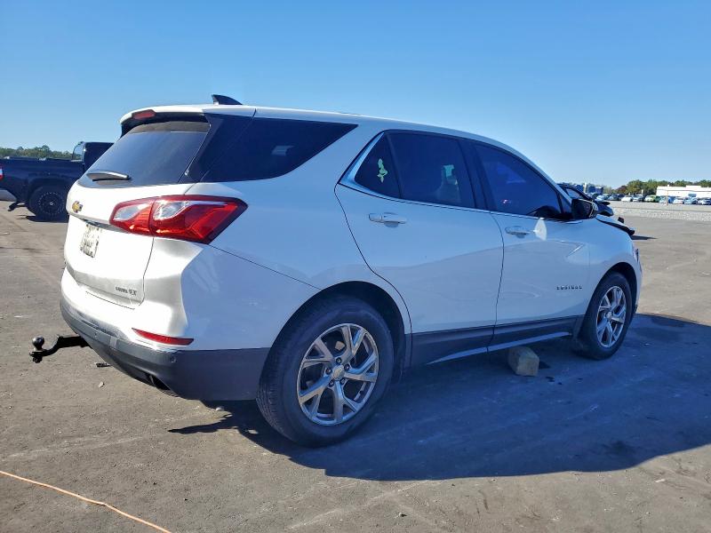 Photo 3 from auction – 2018 CHEVROLET EQUINOX LT with VIN 3GNAXTEX1JS558657