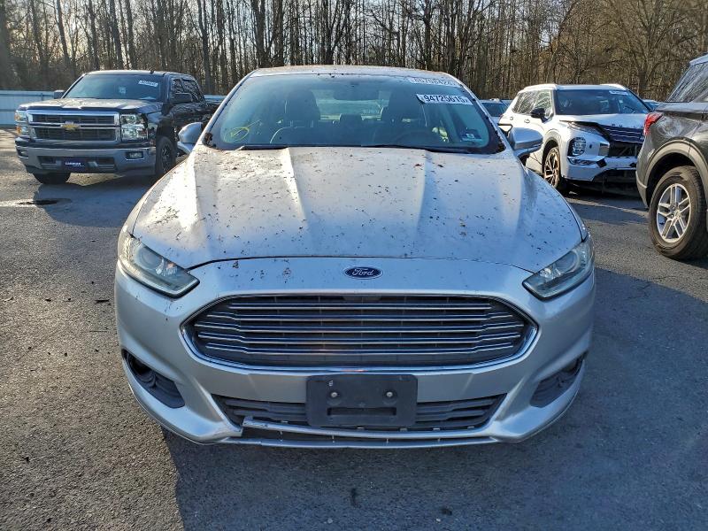 Photo 5 from auction – 2016 FORD FUSION SE with VIN 3FA6P0T93GR348987