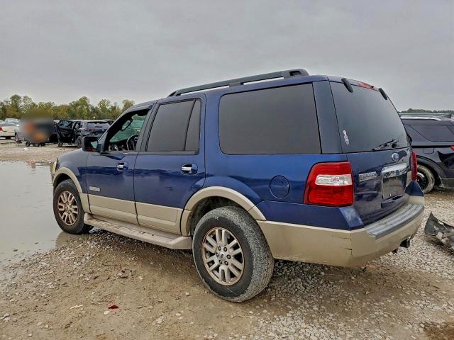 Photo 2 from auction – 2007 FORD EXPEDITION with VIN 1FMFU17587LA63972