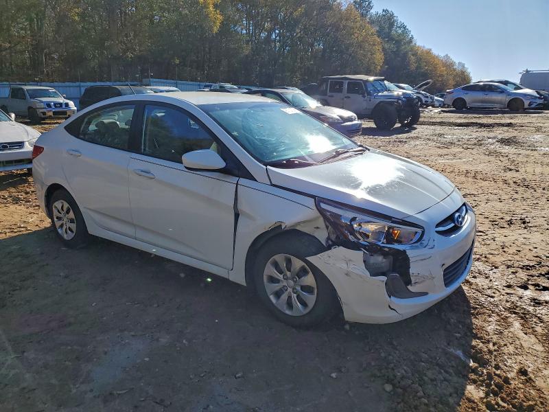 Photo 4 from auction – 2016 HYUNDAI ACCENT SE with VIN KMHCT4AE2GU944872