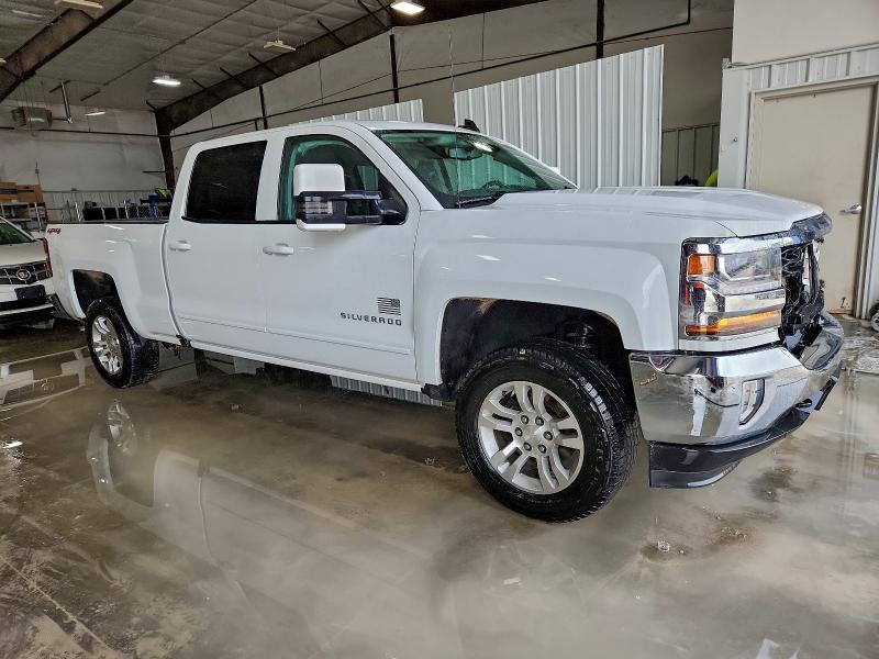 Photo 4 from auction – 2017 CHEVROLET SILVERADO with VIN 1GCUKREC8HF180730