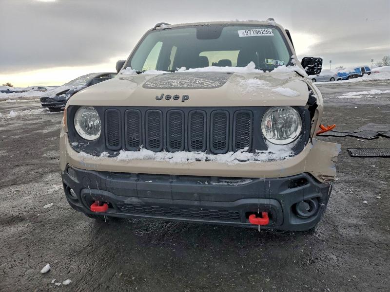 Photo 5 from auction – 2017 JEEP RENEGADE T with VIN ZACCJBCB6HPF53115