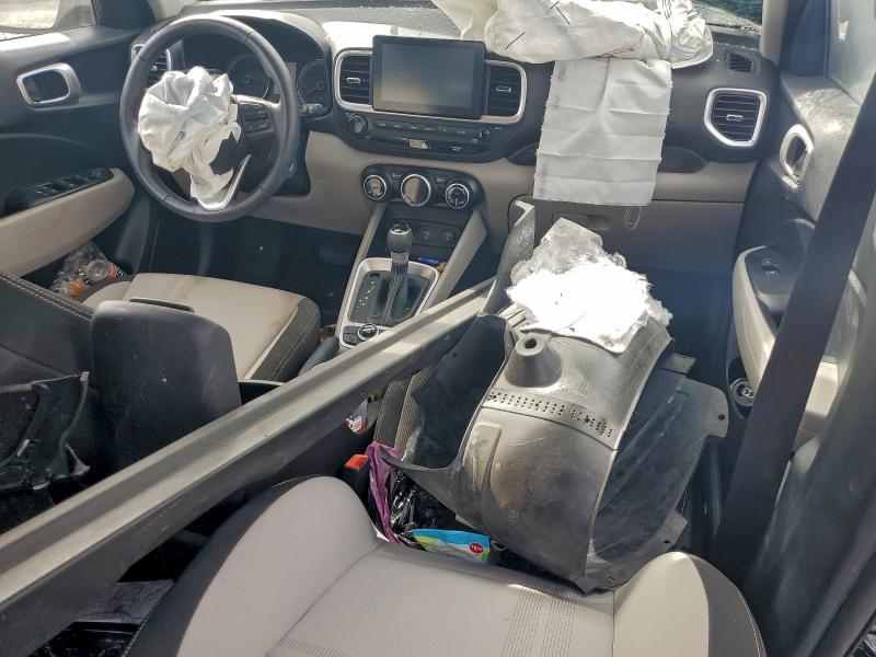 Photo 8 from auction – 2020 HYUNDAI VENUE SEL with VIN KMHRC8A33LU035758