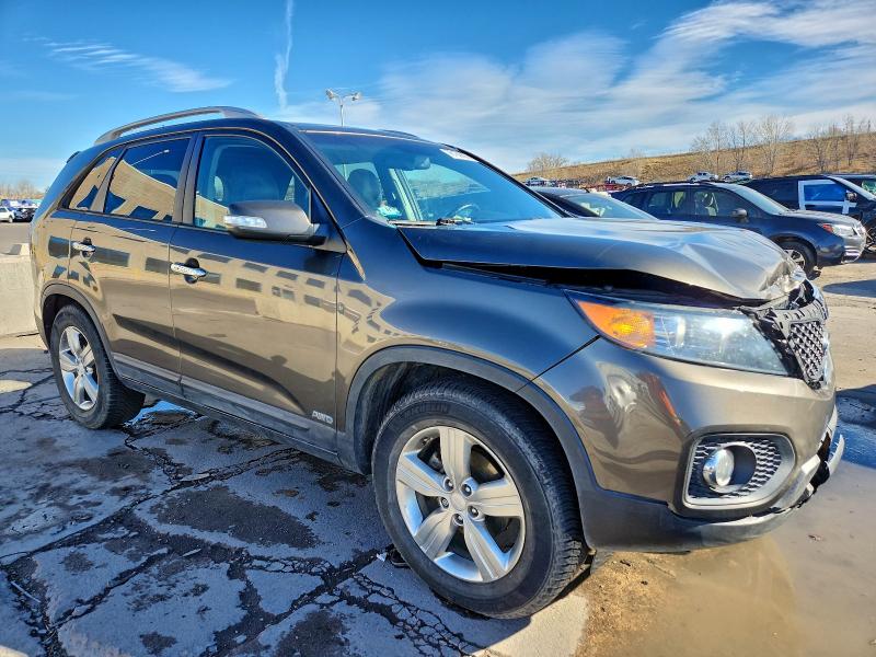 Photo 4 from auction – 2013 KIA SORENTO with VIN 5XYKUDA2XDG412110